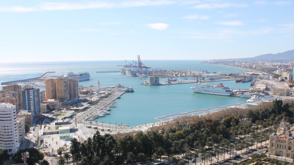 Vista del puerto de Málaga.