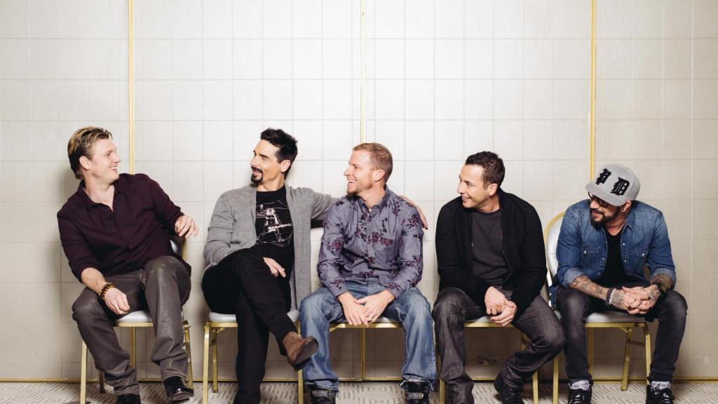 Nick Carter junto al resto de componentes de los Backstreet Boys.