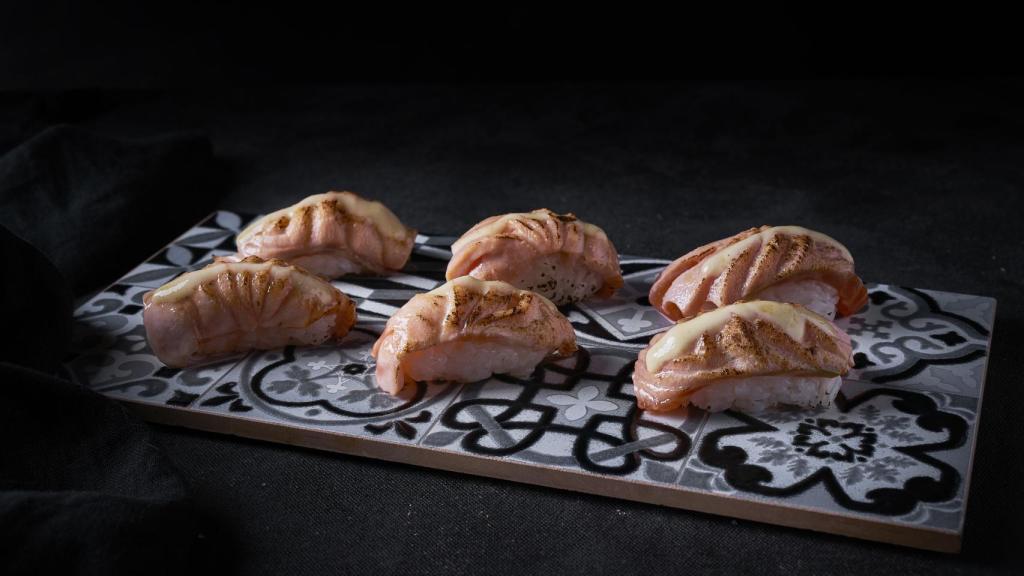 Nigiris flambeados en el Food Hall