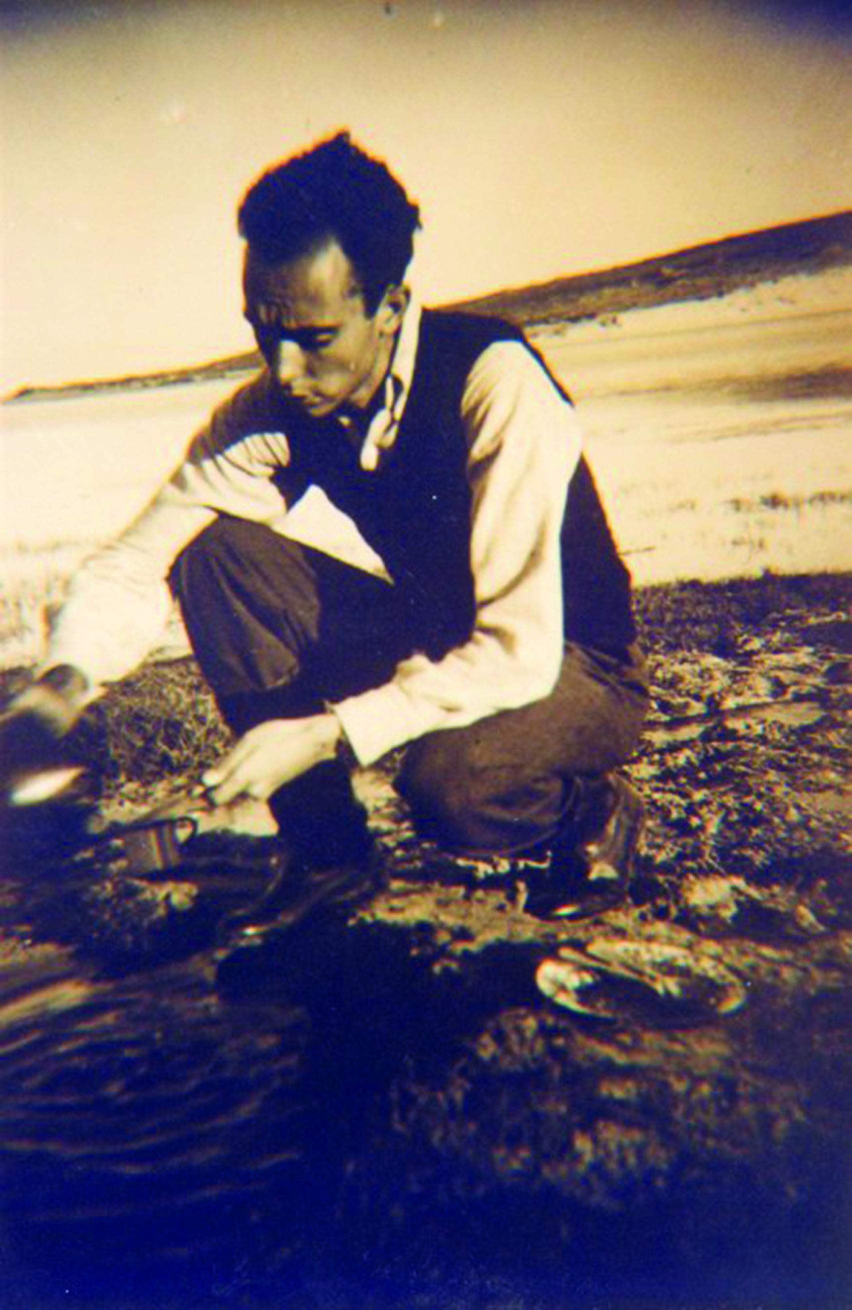 Saramago, en la playa en los años 40
