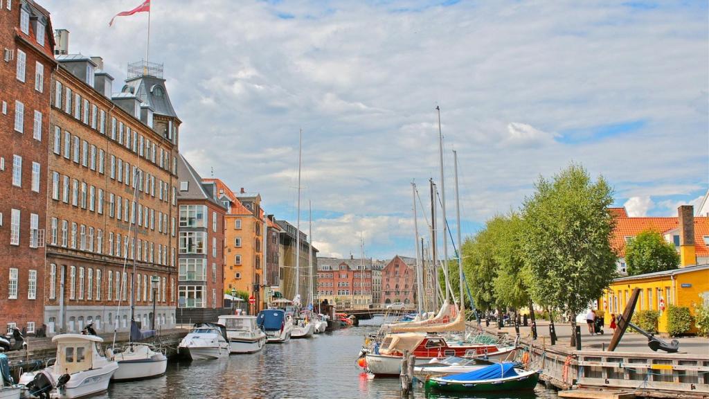 Copenhague, capital de Dinamarca.