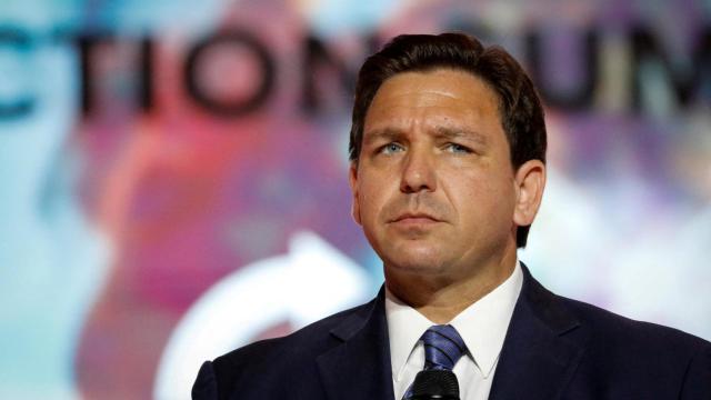 Ron DeSantis ha impulsado una estrategia migratoria severa en todo el estado de Florida.
