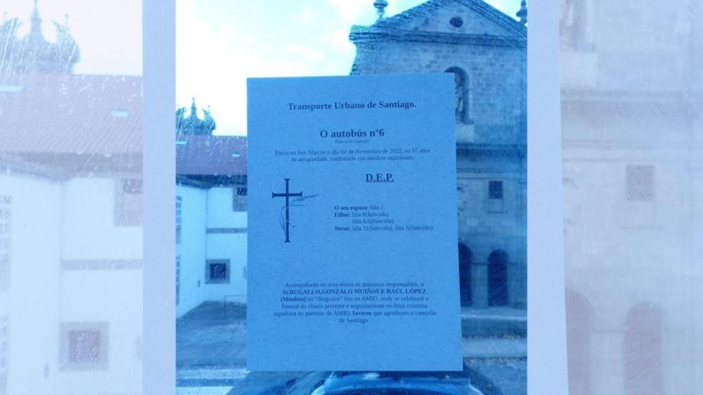 Esquela sobre el servicio de autobús urbanos en Santiago