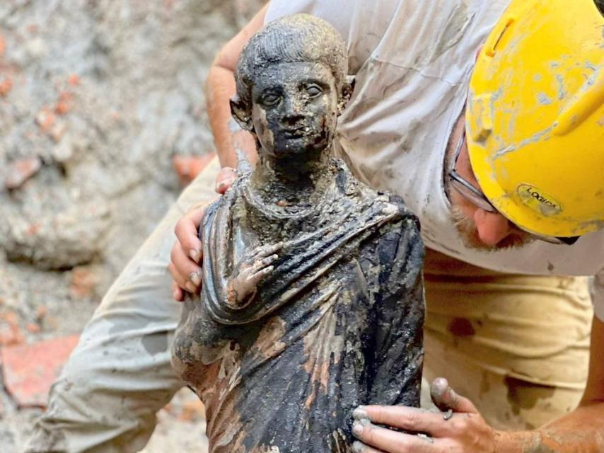 Las estatuas representan a dioses, emperadores, efebos y matronas.