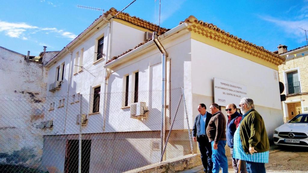 El solar cedido para la ampliación del centro de salud de Cañaveras sigue vacío.