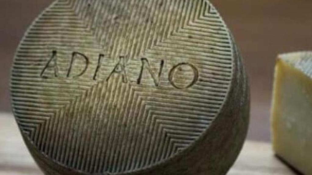 Queso español Adiano