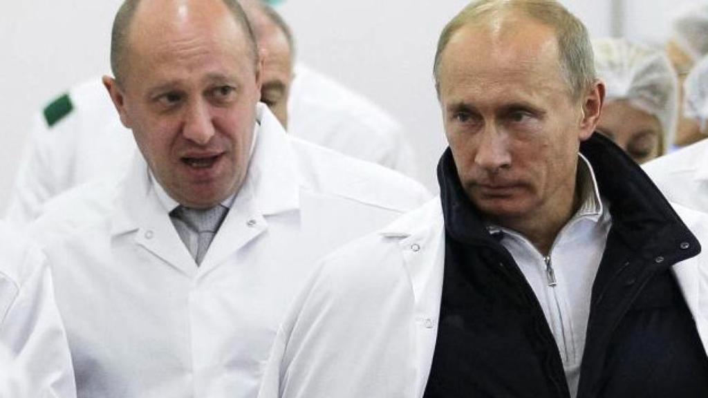 El empresario ruso Yevgeny Prigozhin y Vladímir Putin.
