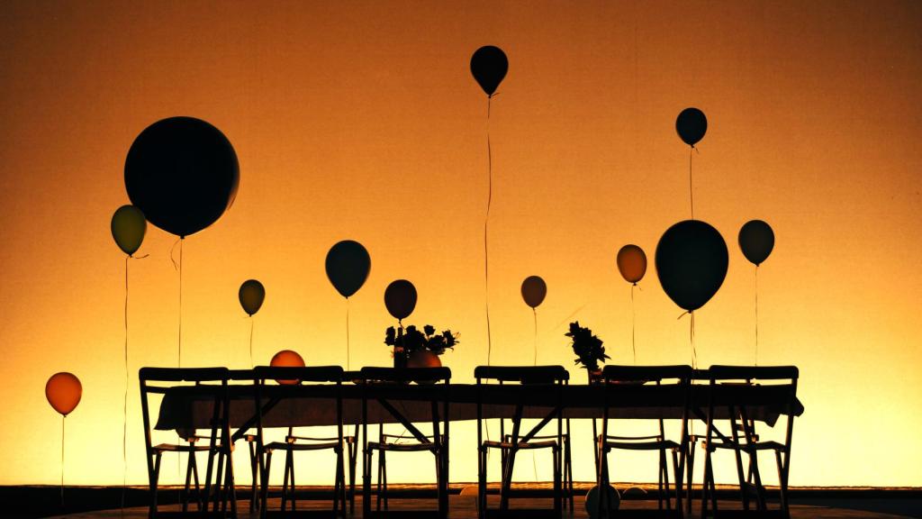 'Eclipsi total' de Pont Flotant, en la imagen, y 'L'arbre del Teneré' son las propuestas del miércoles.