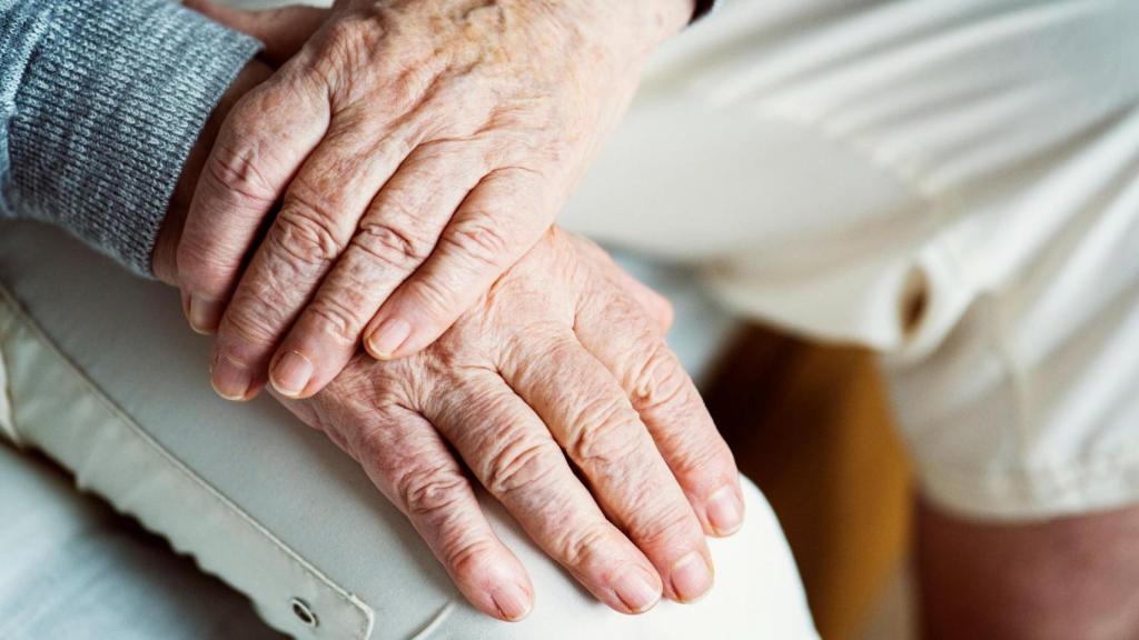 A Coruña abre mañana el plazo para las ayudas destinadas a cuidadores de personas dependientes