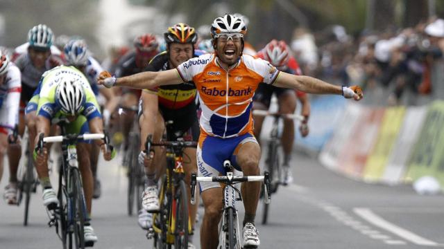 Óscar Freire celebra una de sus victorias.