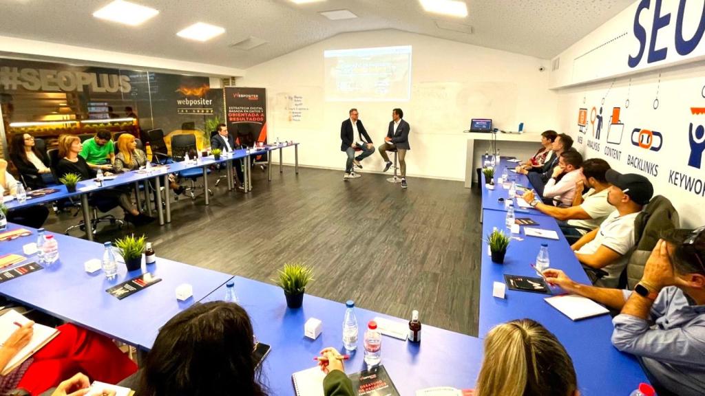 El desayuno de turismo de Webpositer y la Cámara de Comercio.