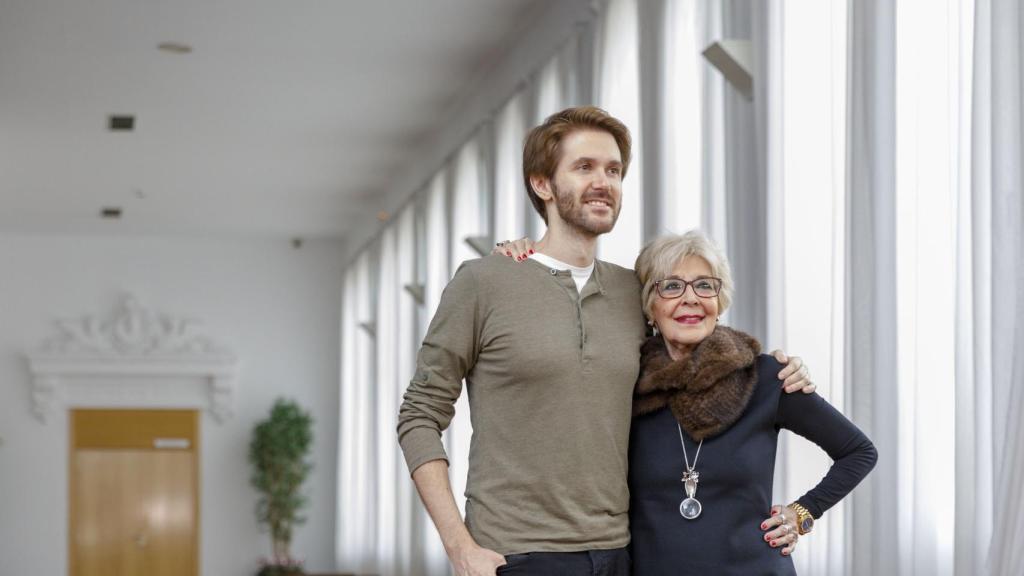 Concha Velasco y su hijo Manuel en una imagen de archivo.