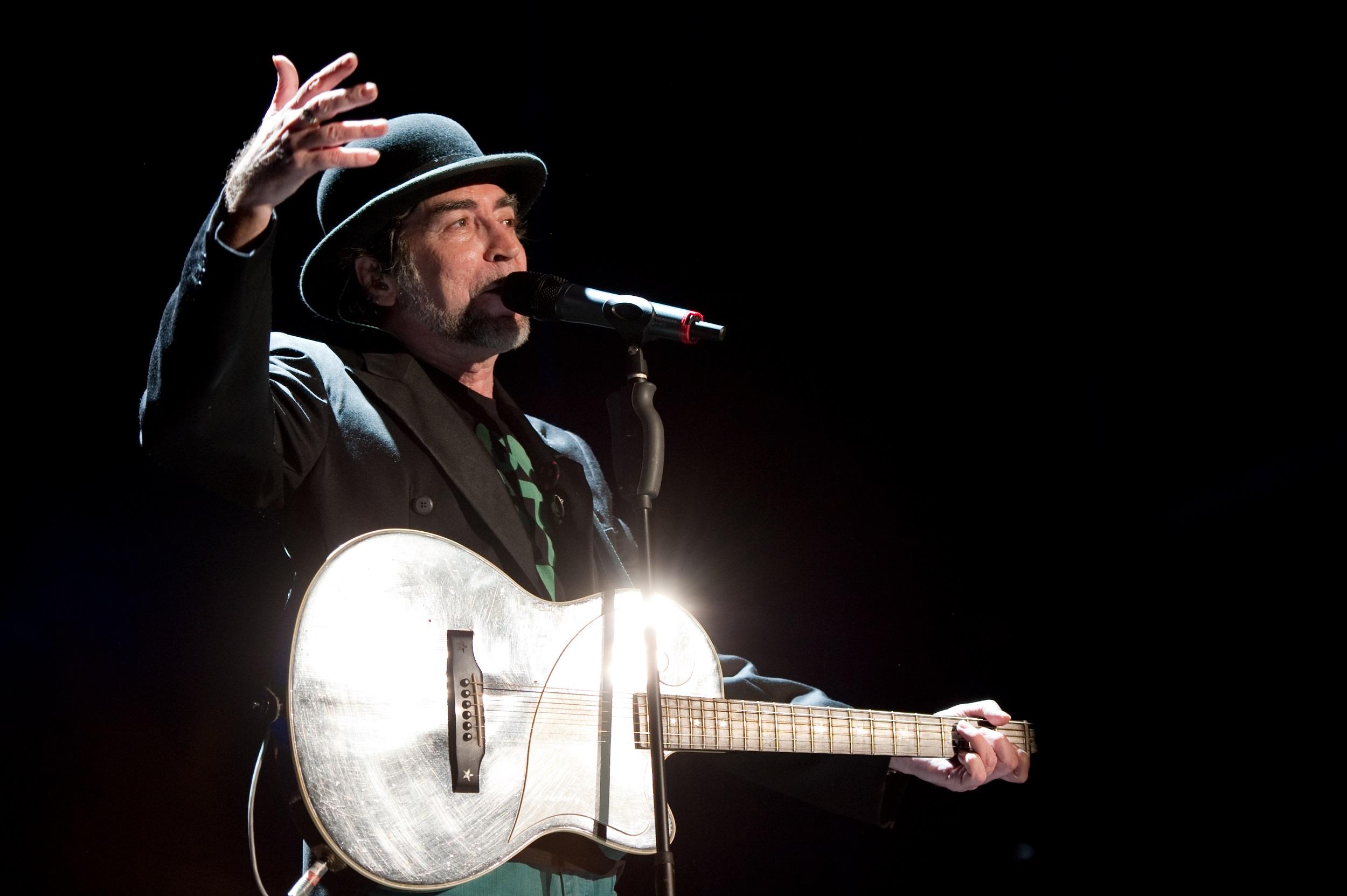Joaquín Sabina durante un concierto.