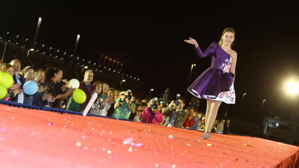 Valeria Gómez, en su desfile de la gala del puerto.