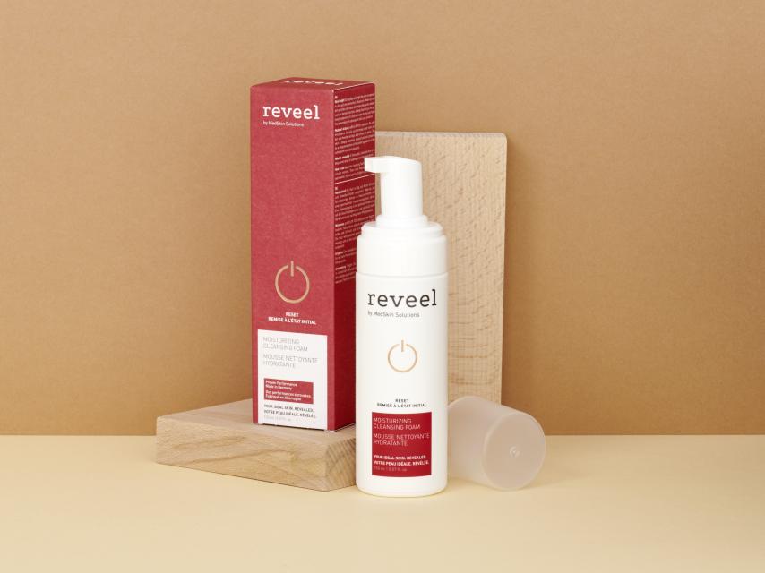 Reset Moisturizing Cleansing Foam, de Reveel.