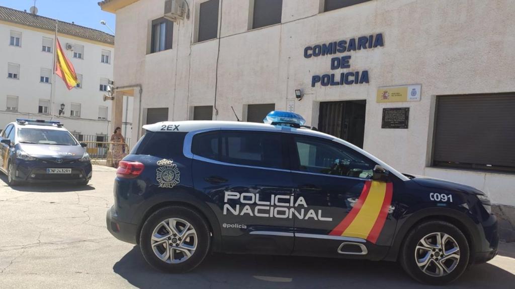 Coche Policía Nacional en Ronda.