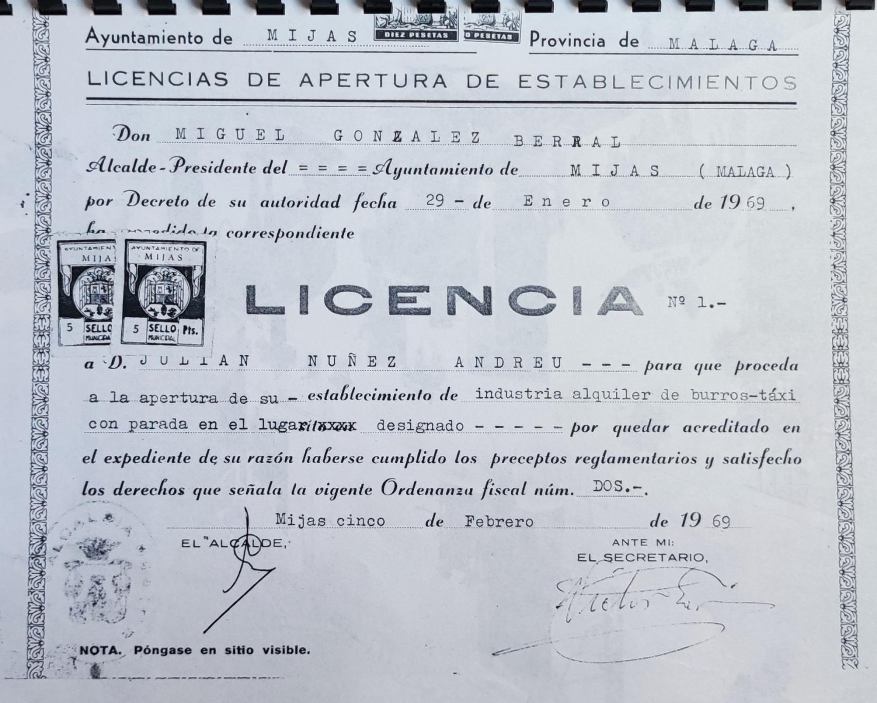 Primera licencia otorgada para un negocio de burros taxi fechada a finales de 1969.