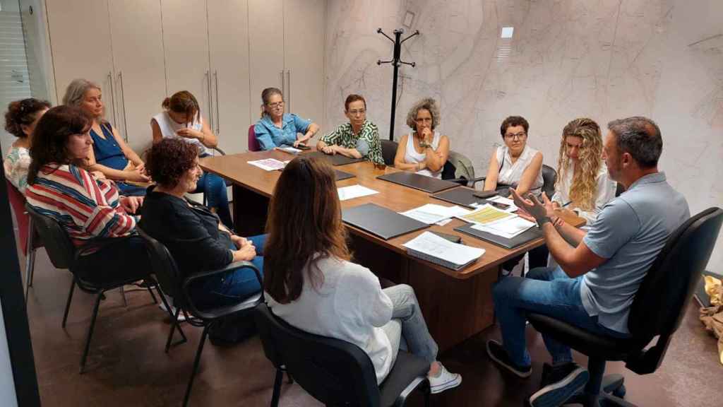 Reunión de Marcos Rey con los responsables de las colonias.