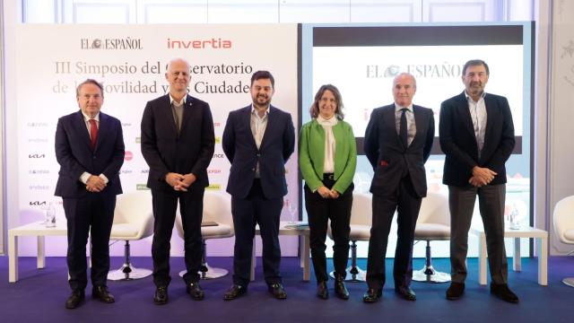 Ruiz (Atuc), Hermoso de Mendoza (RECI y alcalde de Logroño), Criado (El Español), Marín (Ministerio de Transportes), Núñez (Seopan) y López-Tafall (Anfac).