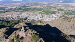 Una mujer se enfrenta en Pizarra a un desahucio tras prestar sus ahorros a su supuesto maltratador