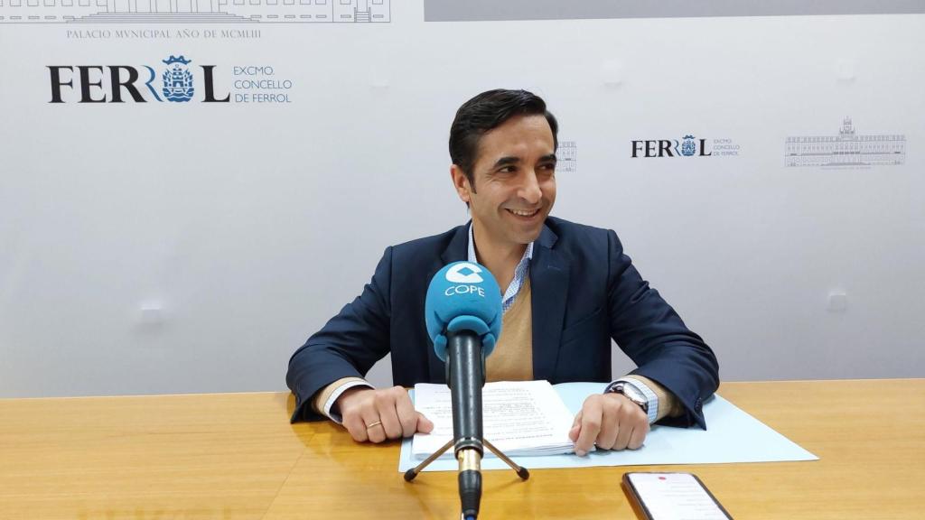 El portavoz popular  ferrolano esta mañana en rueda de prensa