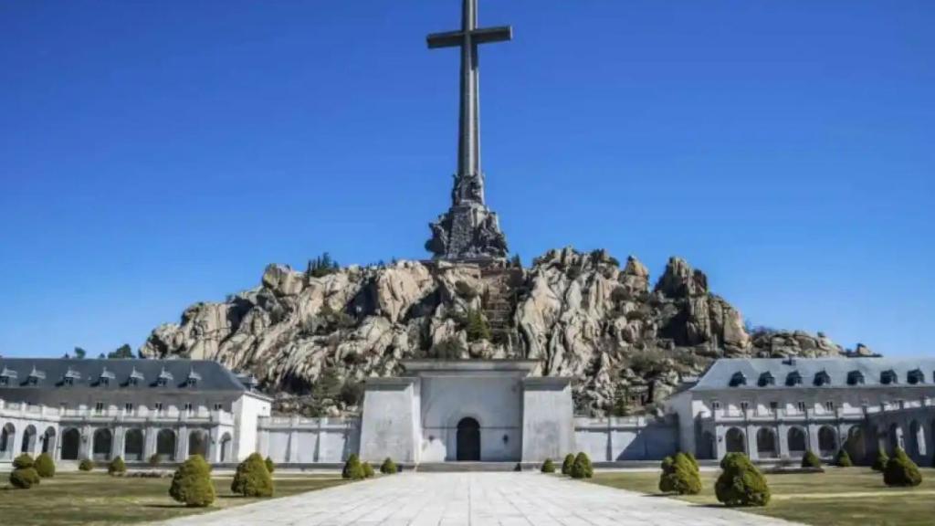 Vista frontal del Valle de los Caídos