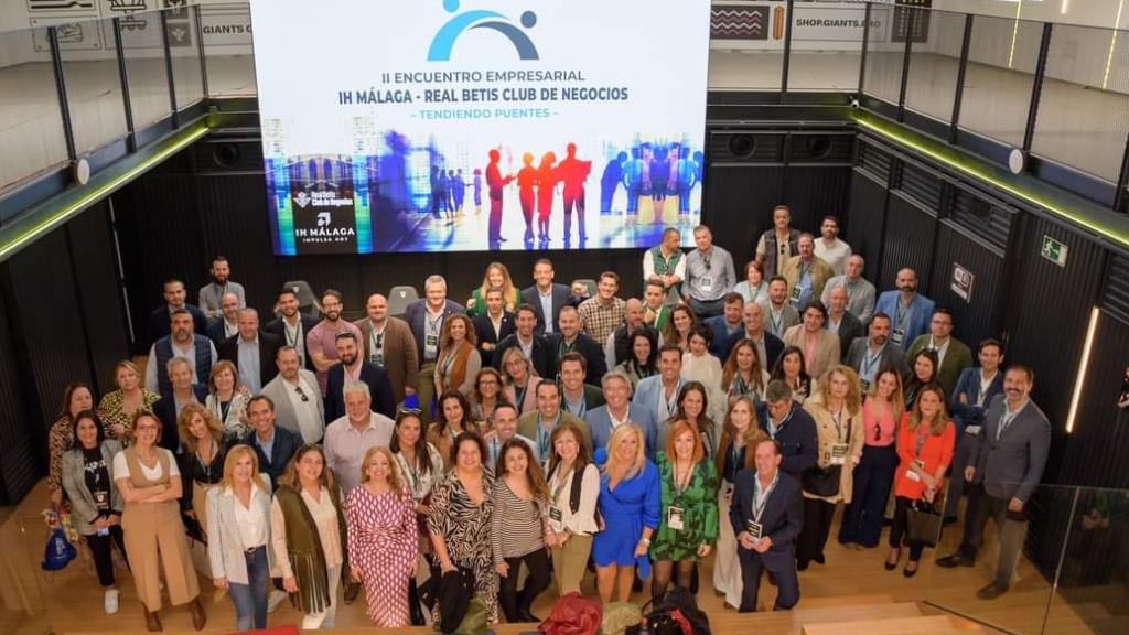 Empresas malagueñas y sevillanas unen lazos en un encuentro del grupo IH Málaga