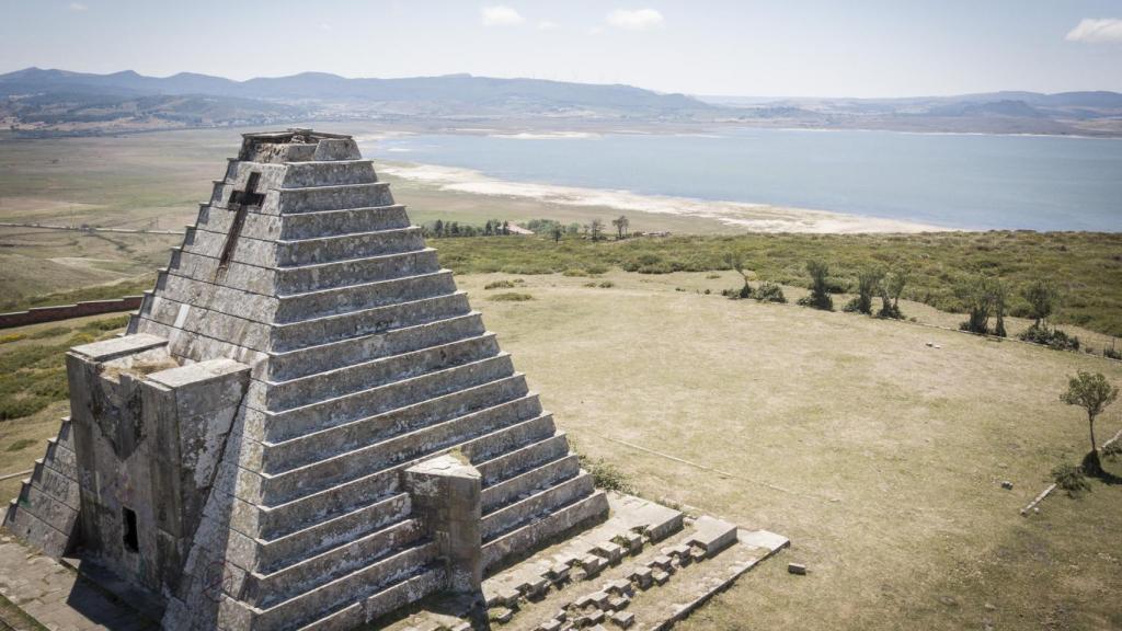 Pirámide de los italianos