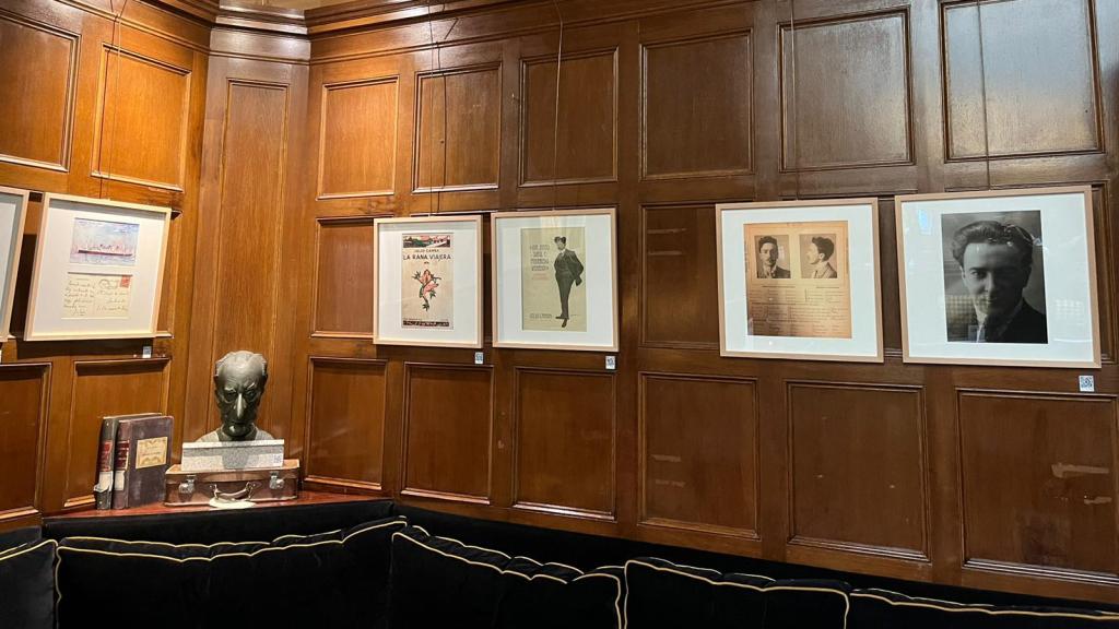 Algunos de los documentos que se exponen en la muestra.