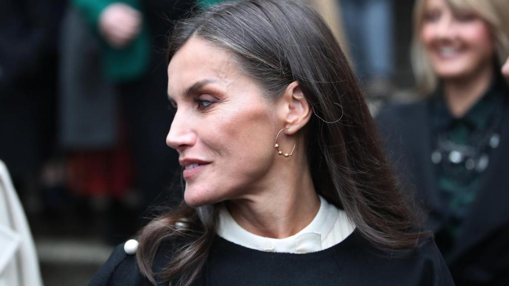 Letizia, con los pendientes que le regaló Sonja Musić.