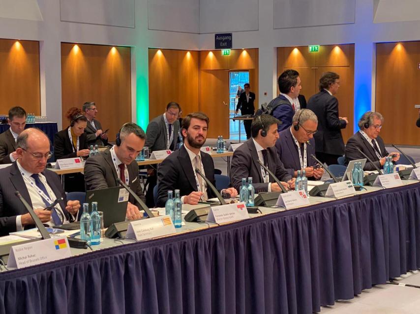 El vicepresidente de la Junta, Juan García-Gallardo, durante su participación en la reunión de la Alianza de Regiones con Industria de Automoción, este jueves en Leipzig.