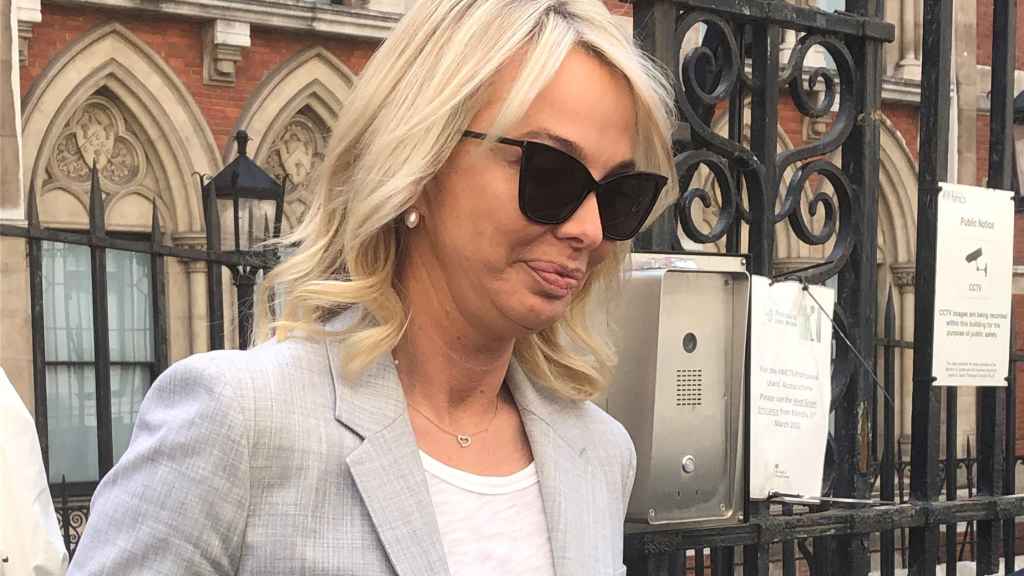 Corinna Larsen a la salida de los juzgados de Londres el pasado mes de julio.