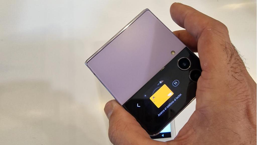 Pagos fáciles, cómodos y cautivadores con el Samsung Galaxy Z Flip 4