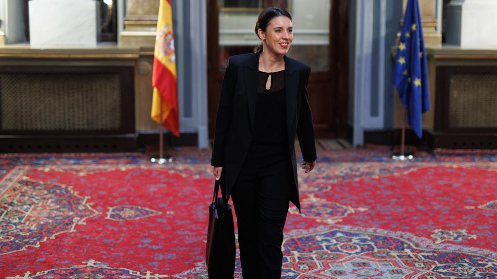 La ministra Irene Montero, a su llegada al Congreso del Observatorio contra la Violencia Doméstica y de Género, en el Senado, el jueves.