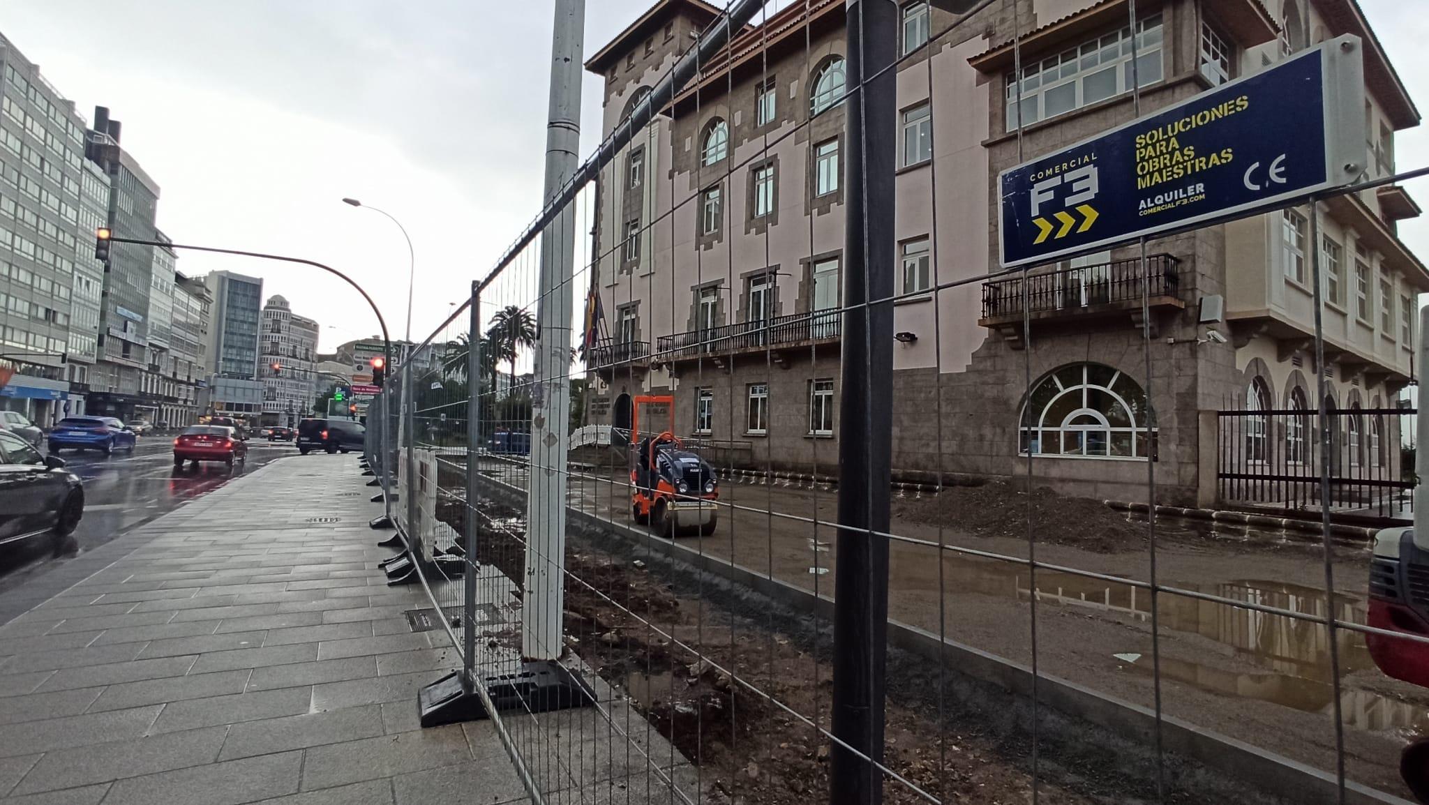Así están hoy los trabajos en el entorno de la Delegación del Gobierno en A Coruña (Quincemil).
