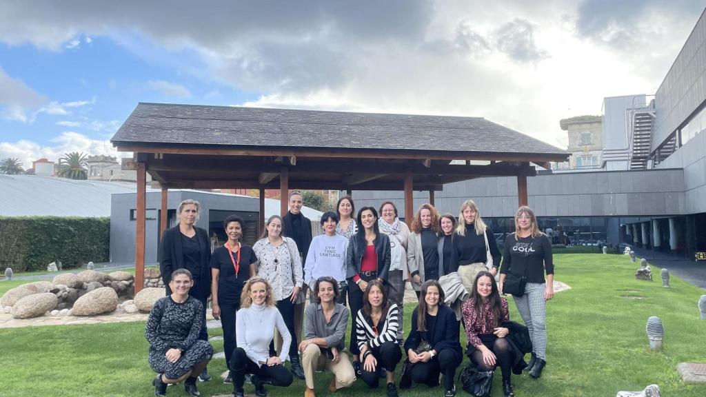 Directivas de la industria del deporte en España vistan A Coruña.