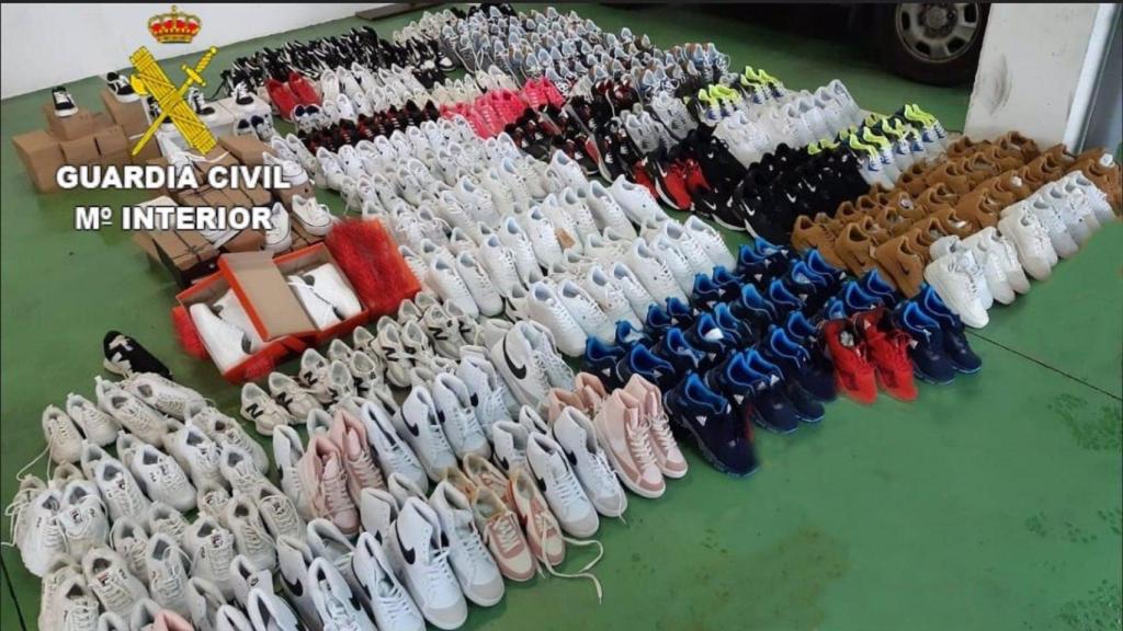 Los pares de zapatillas deportivas incautadas
