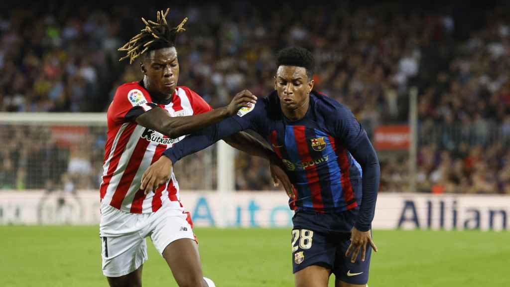 Balde, sustituto de Gayá, en un partido contra el Athletic.