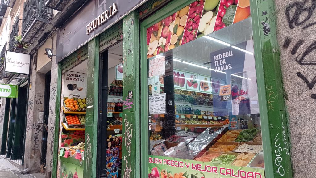 La futería que regenta Sumon en el barrio de Malasaña.