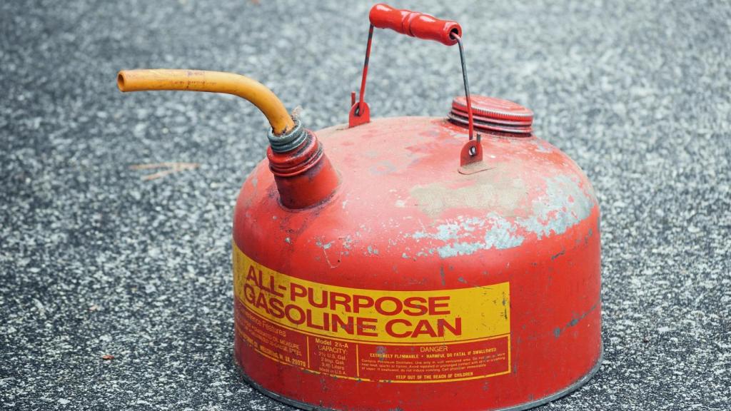 ¿Te gusta el olor a gasolina? Existe una explicación científica