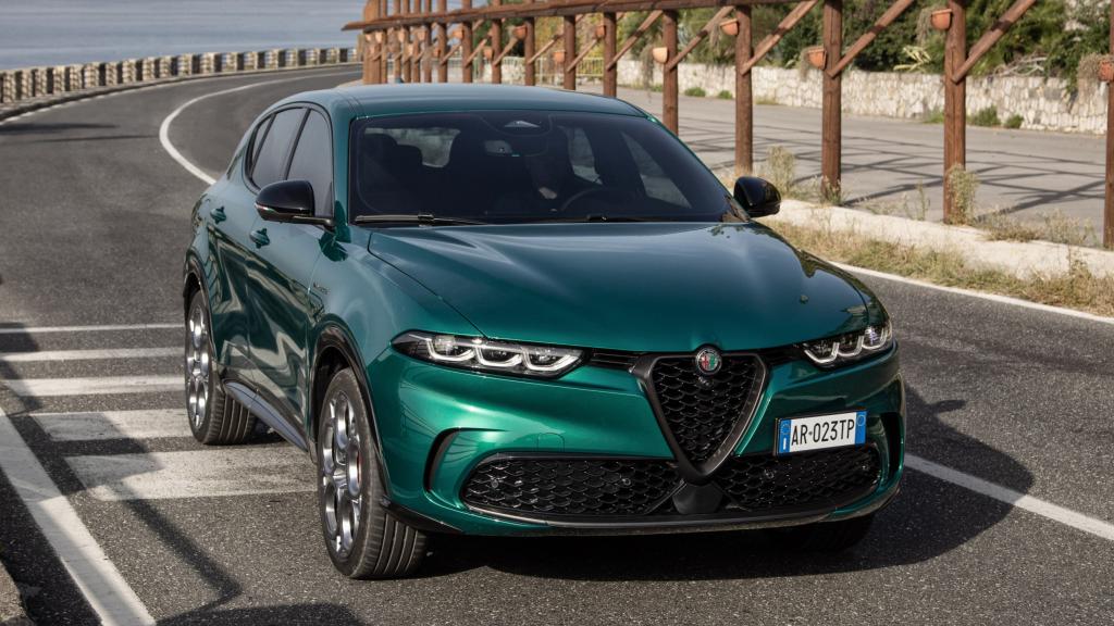 El Alfa Romeo Tonale híbrido enchufable tiene un motor eléctrico de 90 kW (122 CV).
