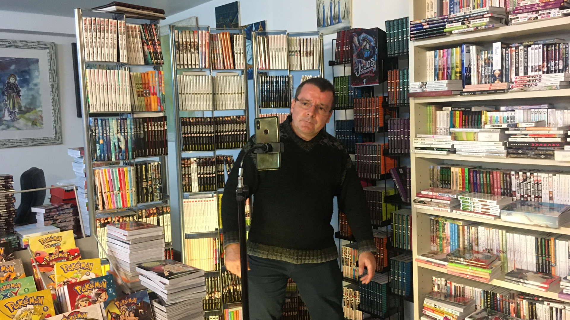 Fernando Iglesias, propietario de la Librería Baroja de Pontevedra. Foto: Treintayseis