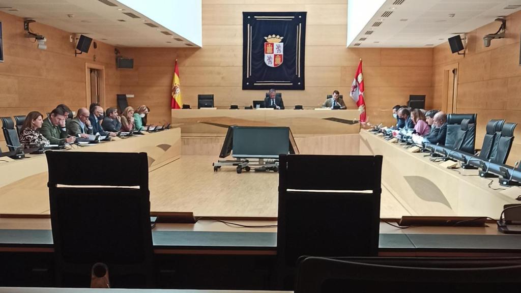Imagen de archivo de una comisión en las Cortes
