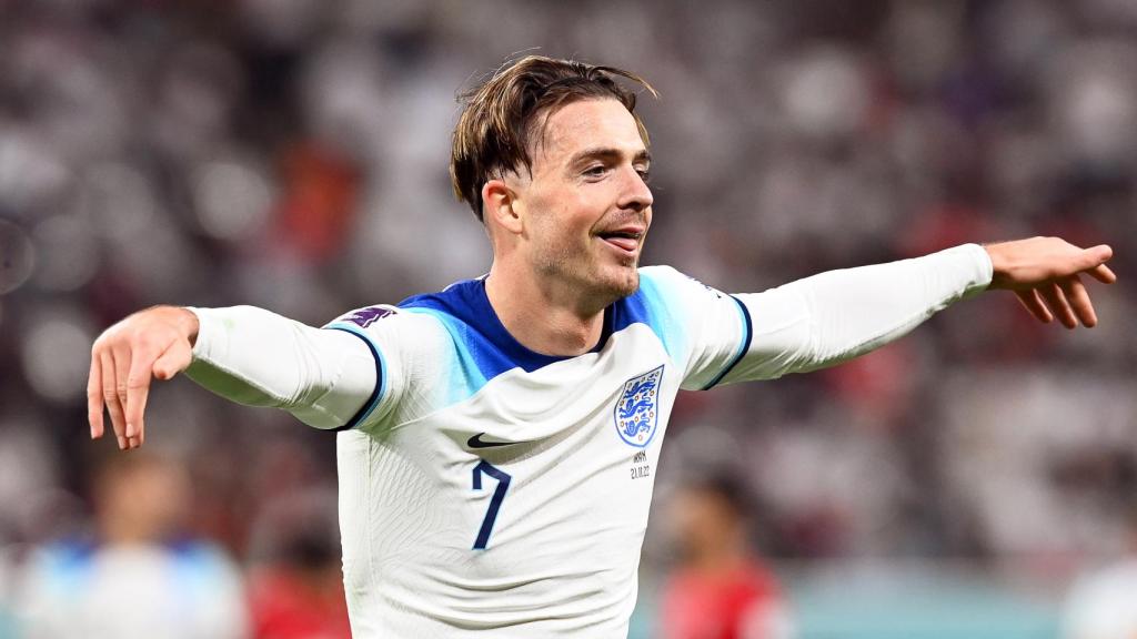 Jack Grealish hace la celebración en honor a Finley.