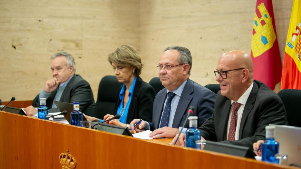 Comisión de Economía y Presupuestos de las Cortes regionales. Foto: JCCM.