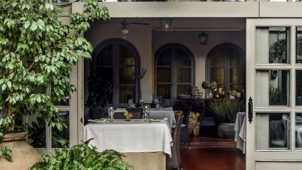 Jai Alai cumple 100 años, fiel a la cocina vasca.