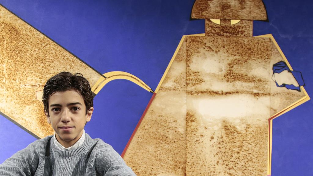 Marco Pérez frente a un cuadro en el Museo Taurino de Salamanca.