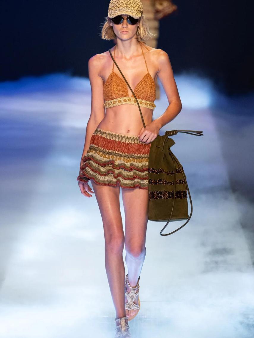 Desfile primavera/verano 2023 de Alberta Ferretti.