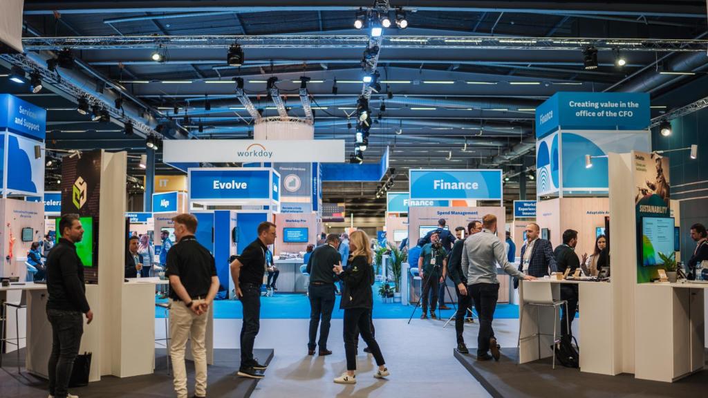 Más de 3.500 personas han asistido de forma presencial al primer evento de la tecnológica en Europa de reencuentro con sus clientes y 'partners' tras la pandemia.