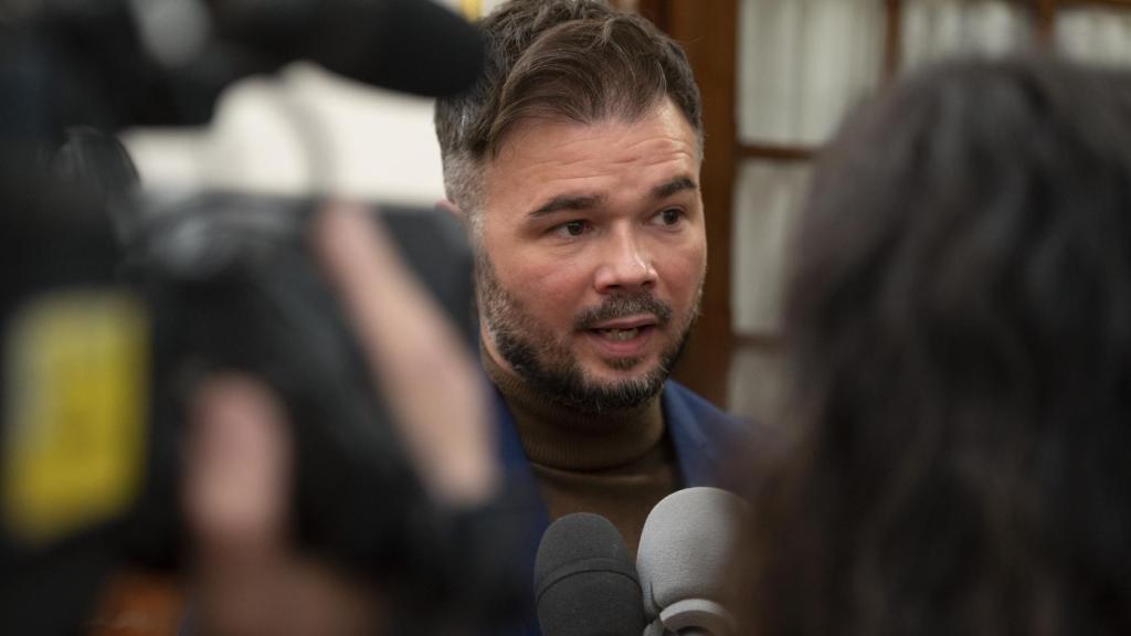 El portavoz de ERC, Gabriel Rufián, a su llegada este martes al pleno del Congreso.
